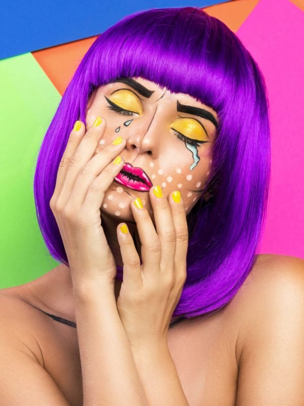 model-creative-composition-with-pop-art-makeup (1)